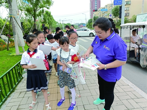 街道定期组织丰富多彩的活动